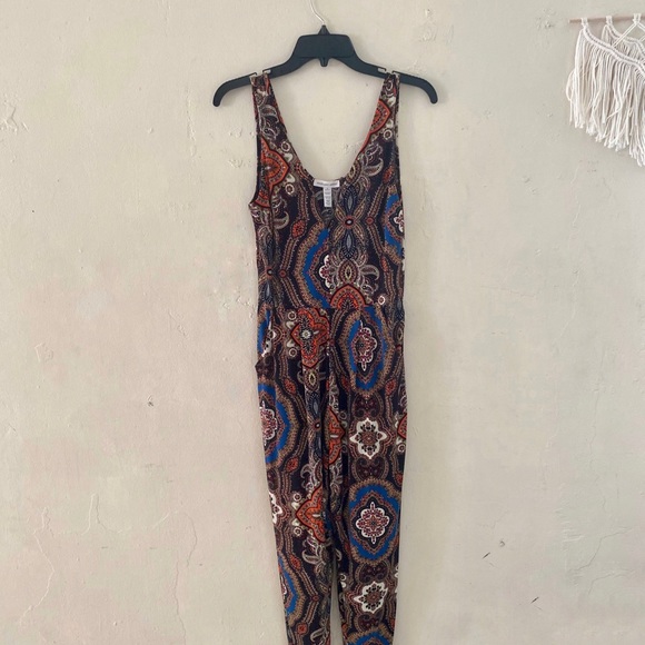 Beautiful Bohemian Jumpsuit 🌸 - Picture 7 of 7